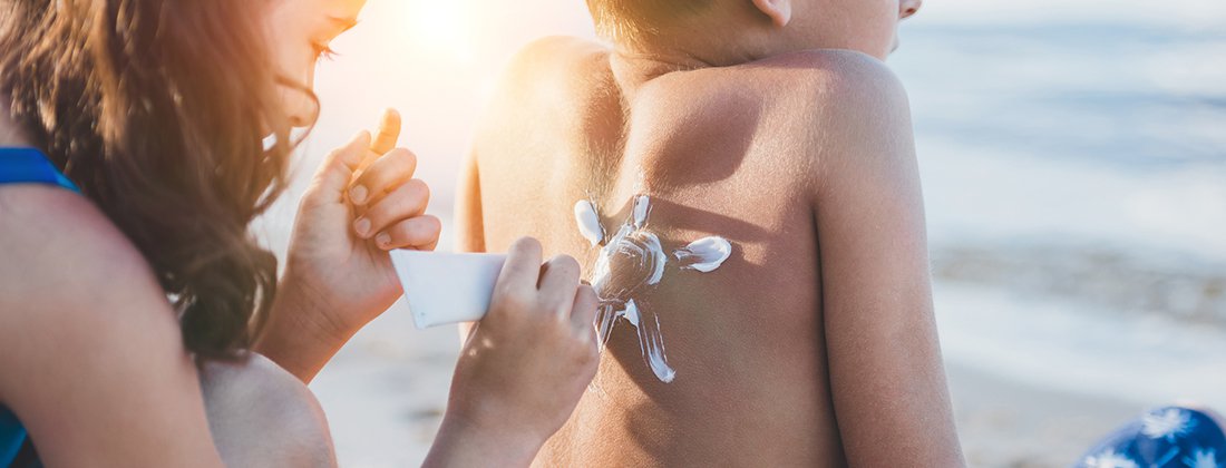 Natural sunscreen with good ingredients